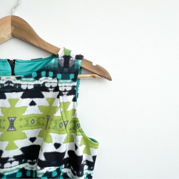 Vince Camuto Dress Fit and Flare Multi Colour Aztec Print Womens 6 Lined Pockets - Picture 4 of 11